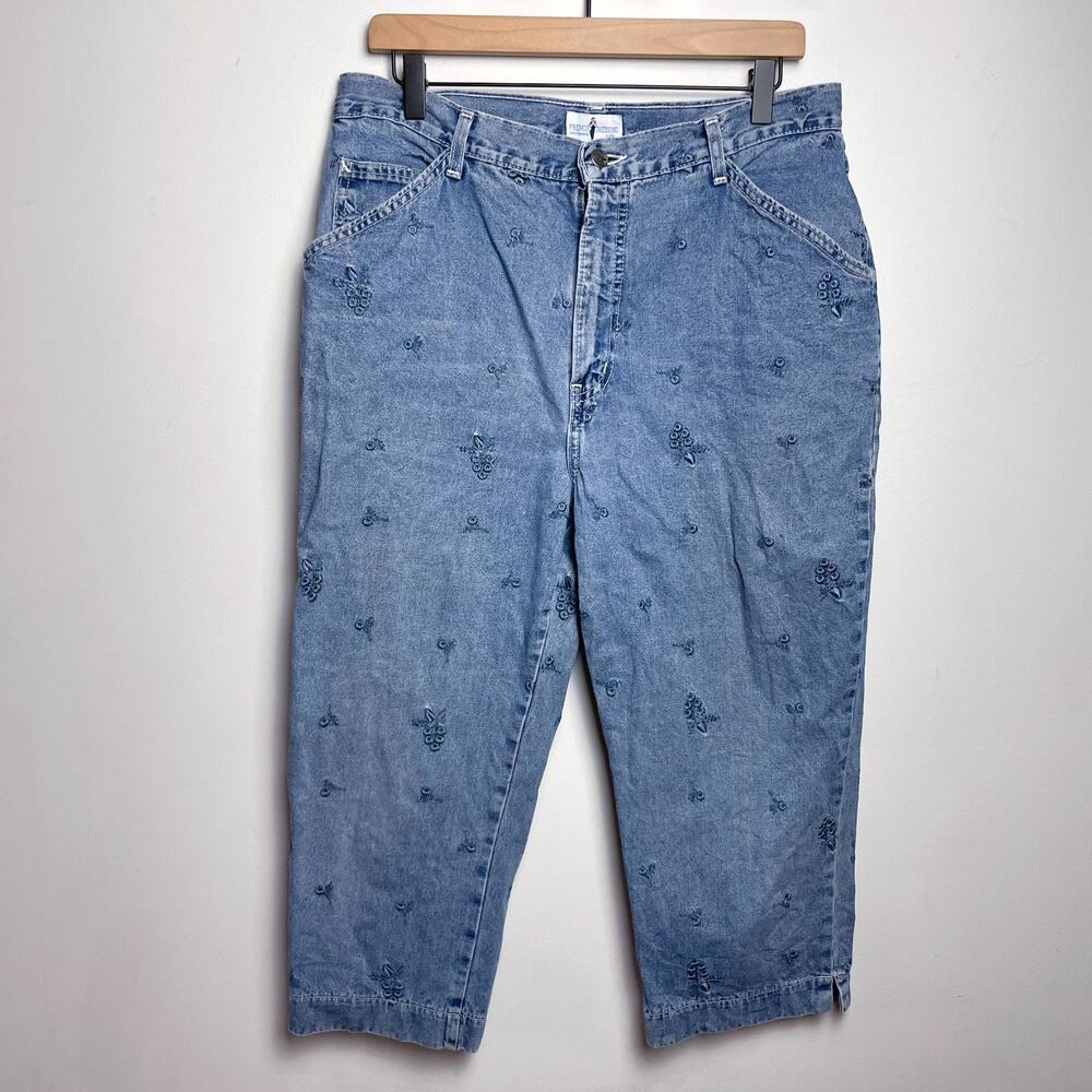Vintage Embroidered‎ Denim Capri Pants Sz 14 Cropped Floral Cottage Granny